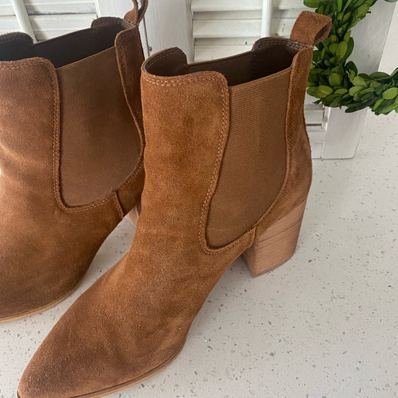 Steve Madden Pull On Ankle Boots - Picture 2 of 7